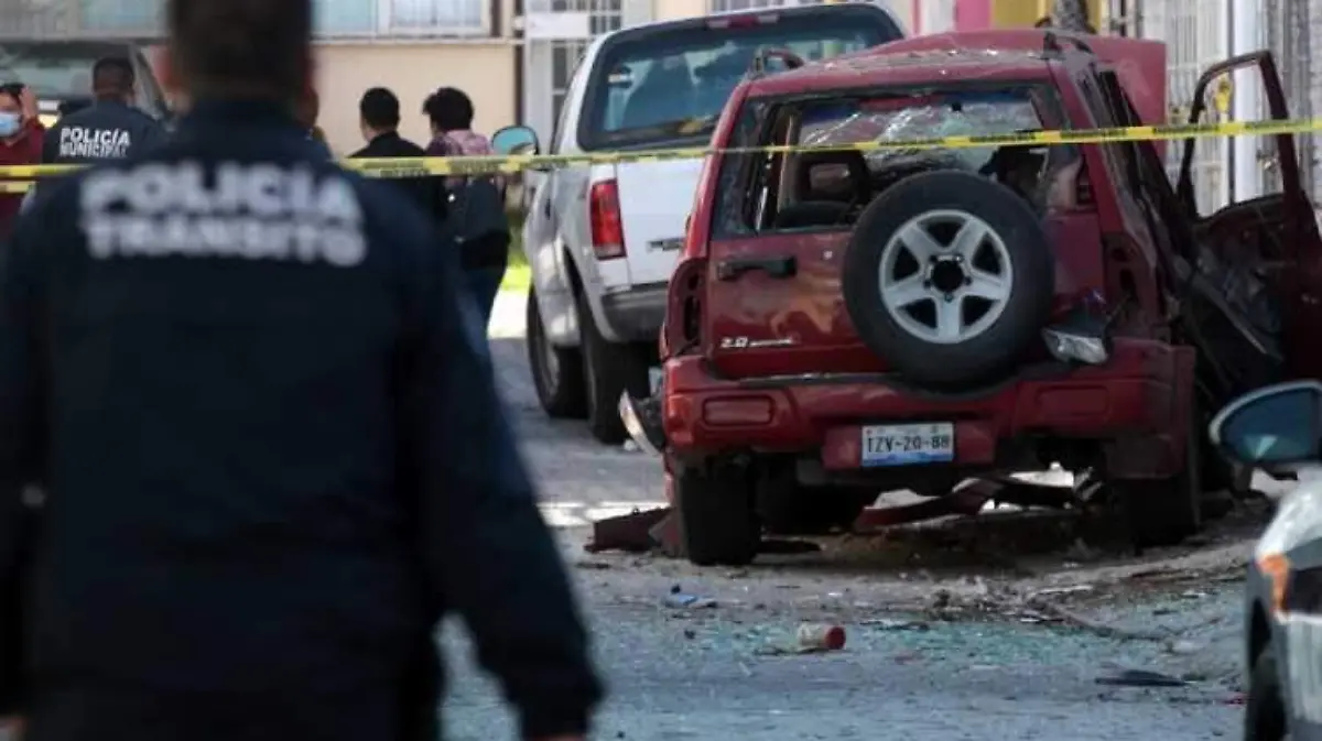 Explota paquete bomba en vivienda de Puebla